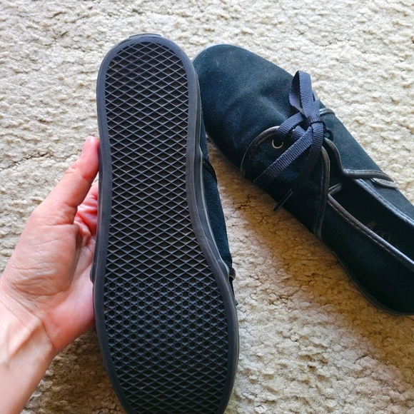 Vans - Picture 3 of 4